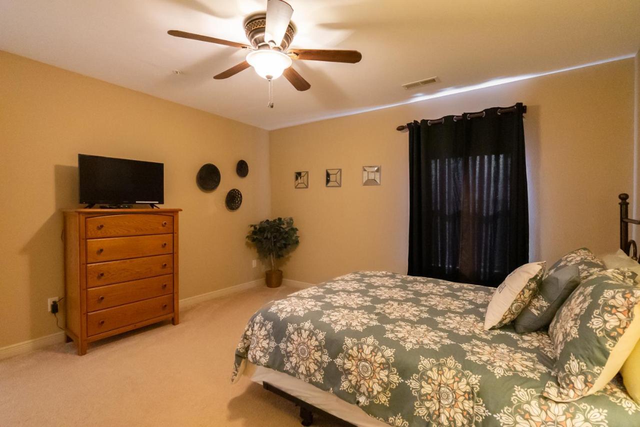 4Br Walk-In - Foosball Table - Hot Tub - Fire Pit - Free Tickets Included - Dv166 Branson Exterior foto